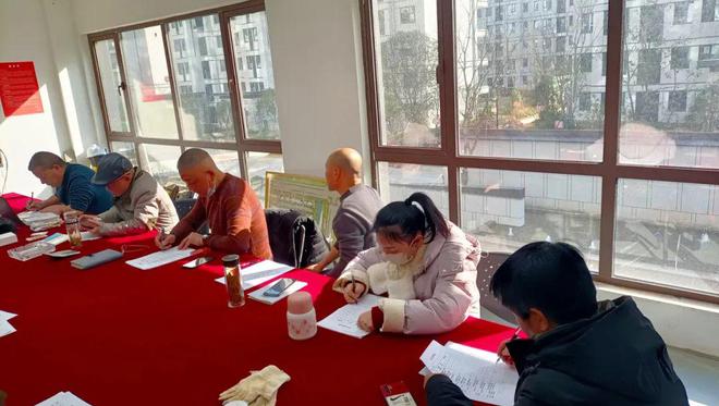 开云APP官网：“金澜湾秀水河畔”杯家装设计大赛线下评审会圆满完成(图2)