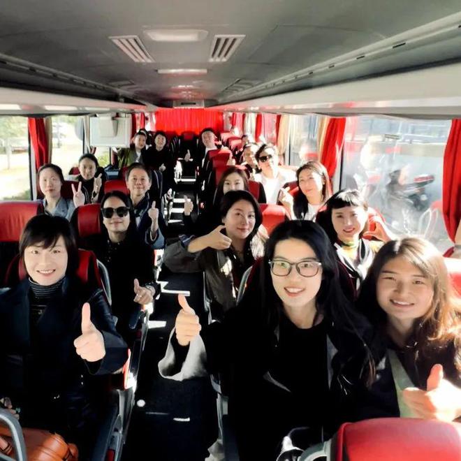 开云APP官网：巴黎圣母院重开为何能惊动西方？(图31)