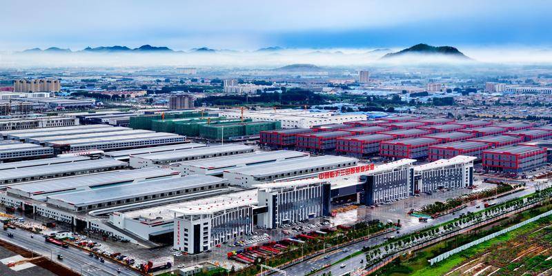开云APP入口：新春走基层沂蒙舟车忙 老区传新声——山东临沂商贸物流新春走笔(图2)